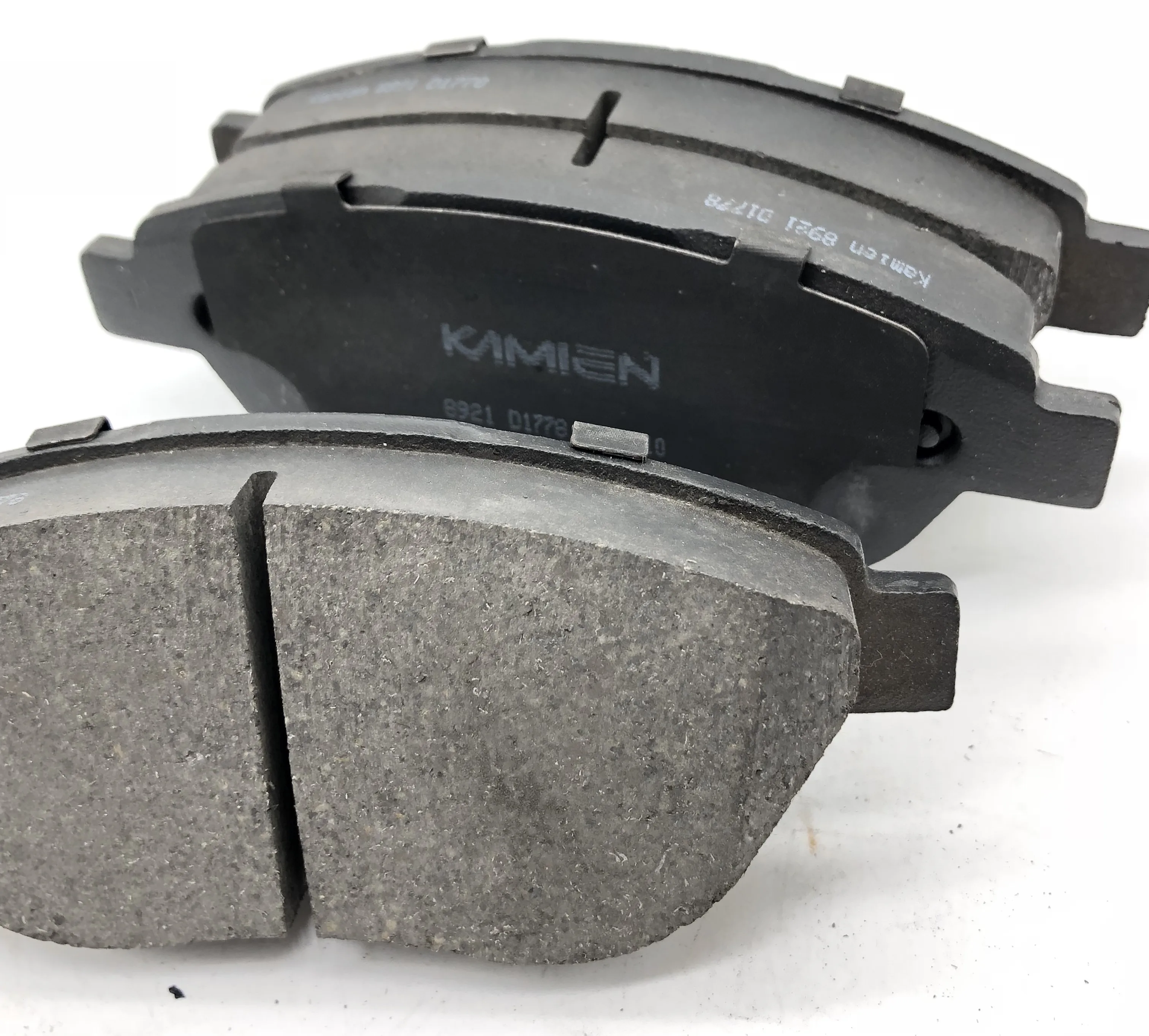 D1210 оптовая продажа тормозных колодок для автомобильных запчастей керамические тормозные колодки Toyota Corolla