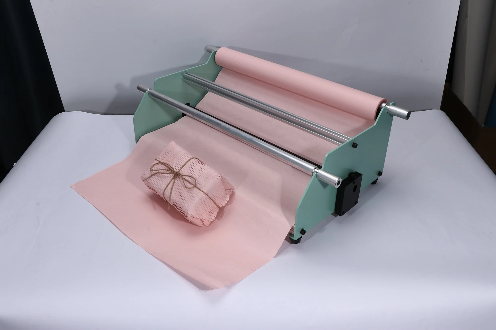 Honeycomb Paper Roll Dispenser