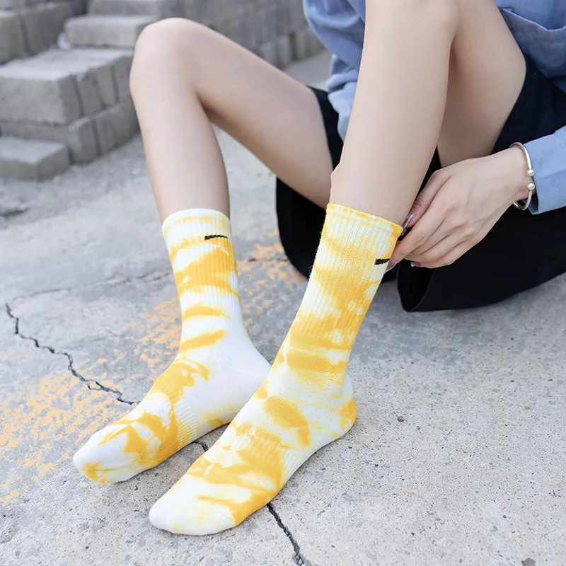oem wholesale cotton sports socks crew casual socks men design custom logo pattern embroidery tie dye socks