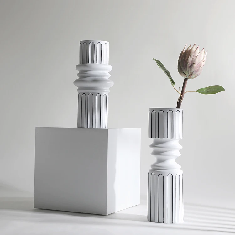 Cylindrical Porcelain Flower Vase For Home Decor Modern Nordic Resin Vase Design Matt White Vase Sculpture