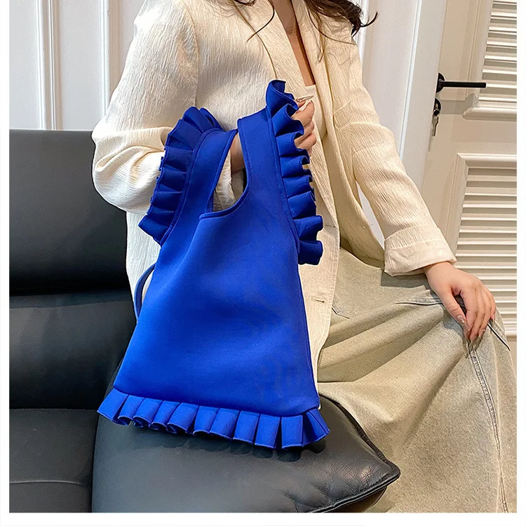 Elegant Ruffles Bucket Bag Ruched Vest Shaped Shoulder Bags Vintage Style Large Capaccity Wristlet Totes Soft Women Handbags