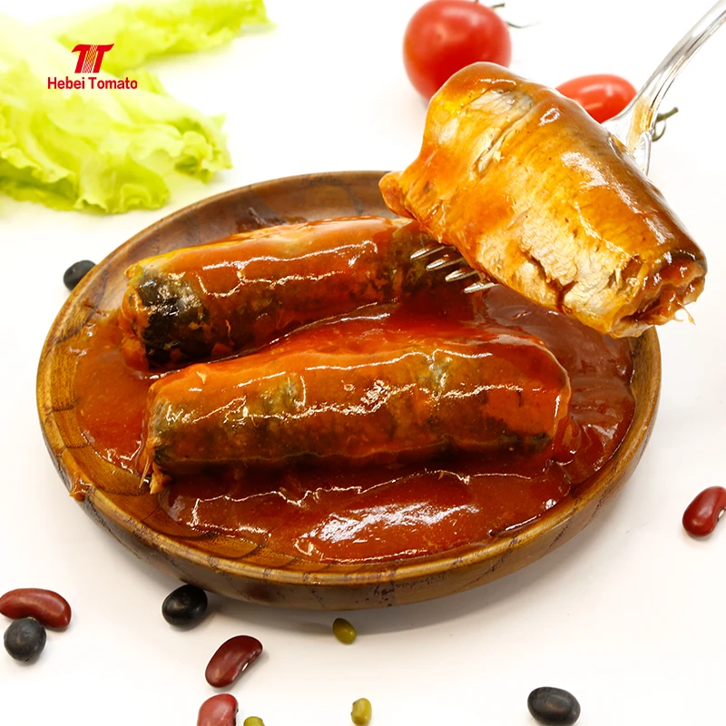 Свежие консервированные сардины в томатном соусе