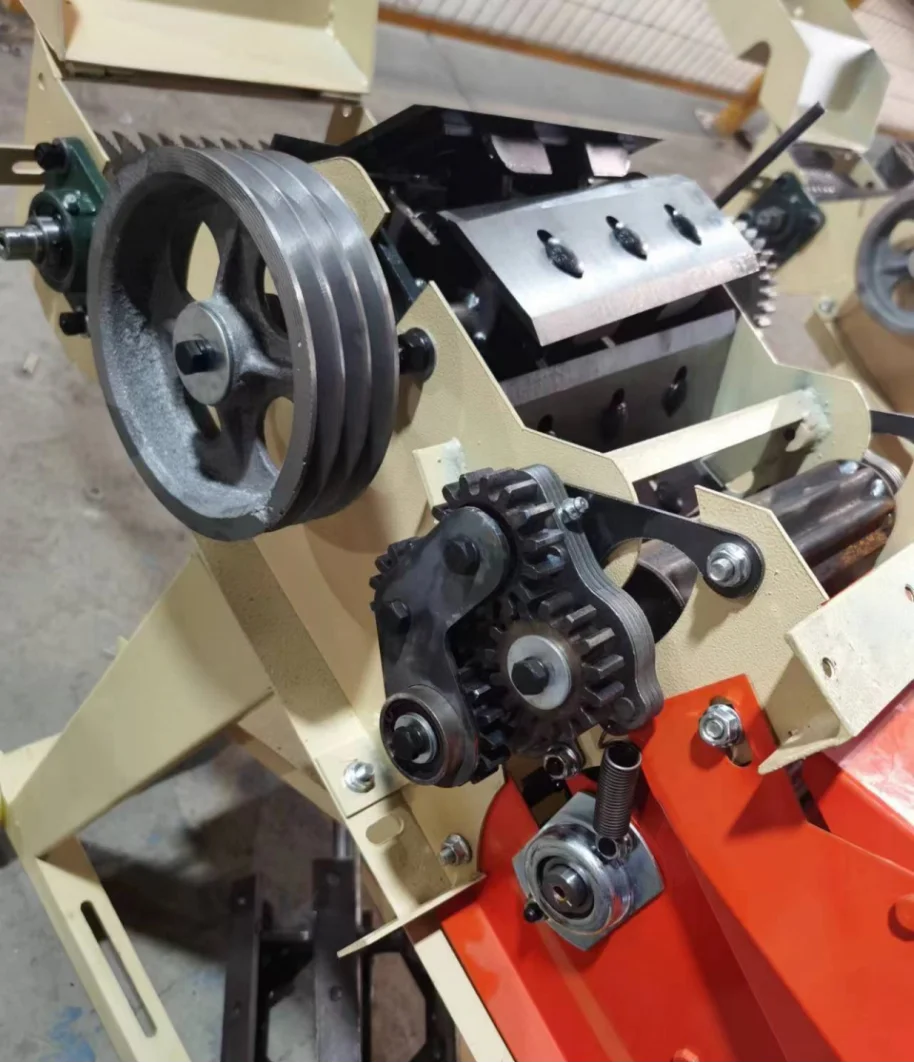 Weiwei 8000 kg/h making animal feed factory price cut crop straw  hay cutter