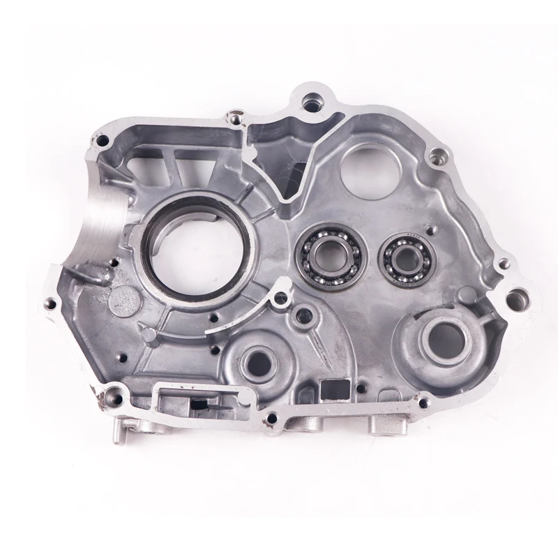 Manufacturer supply wholesale right case for motorcycle scooter yinxiang 125 engine parts