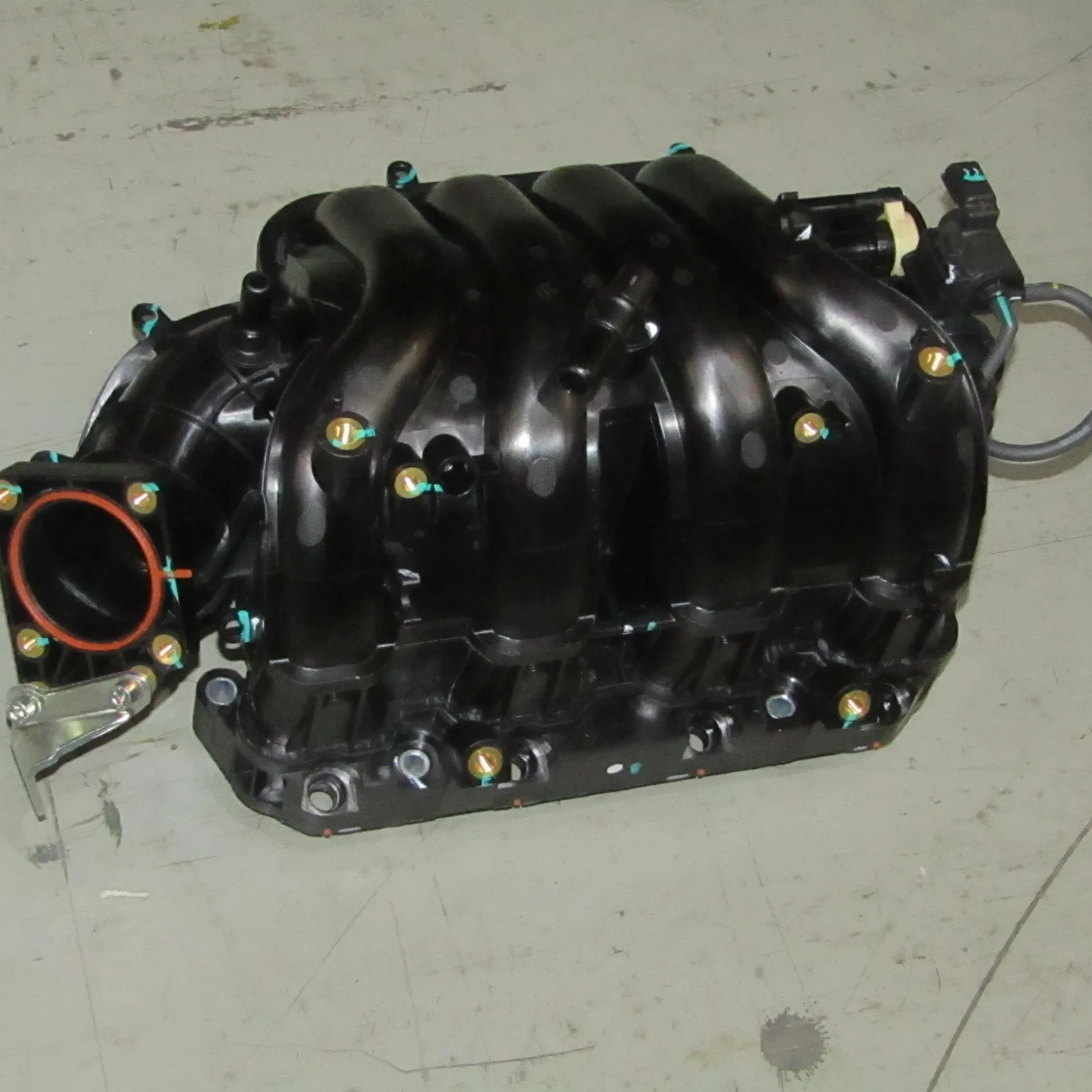 New Hot Sale 23555190  Used For GROOVE Intake Manifold