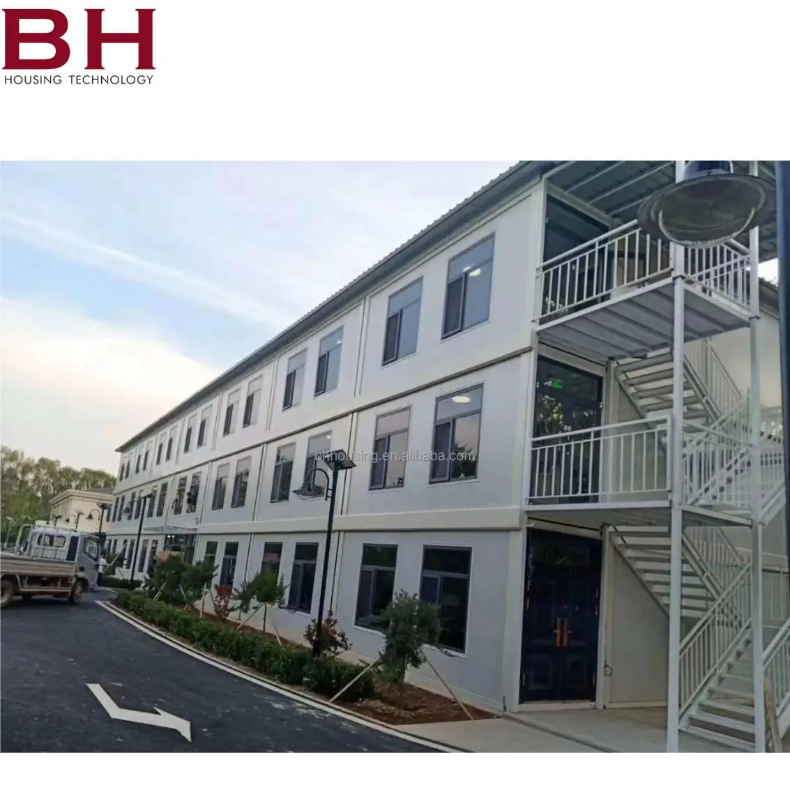2022 New Innovation Prefab House for Sale Modular Site Office Modular Room Hotel Use Detachable Container