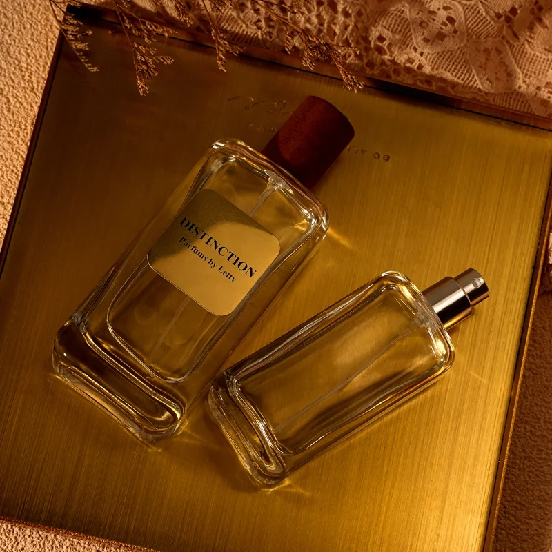 Custom 25ml 50ml 100ml clear glass spray pump perfume bottle with wooden cap