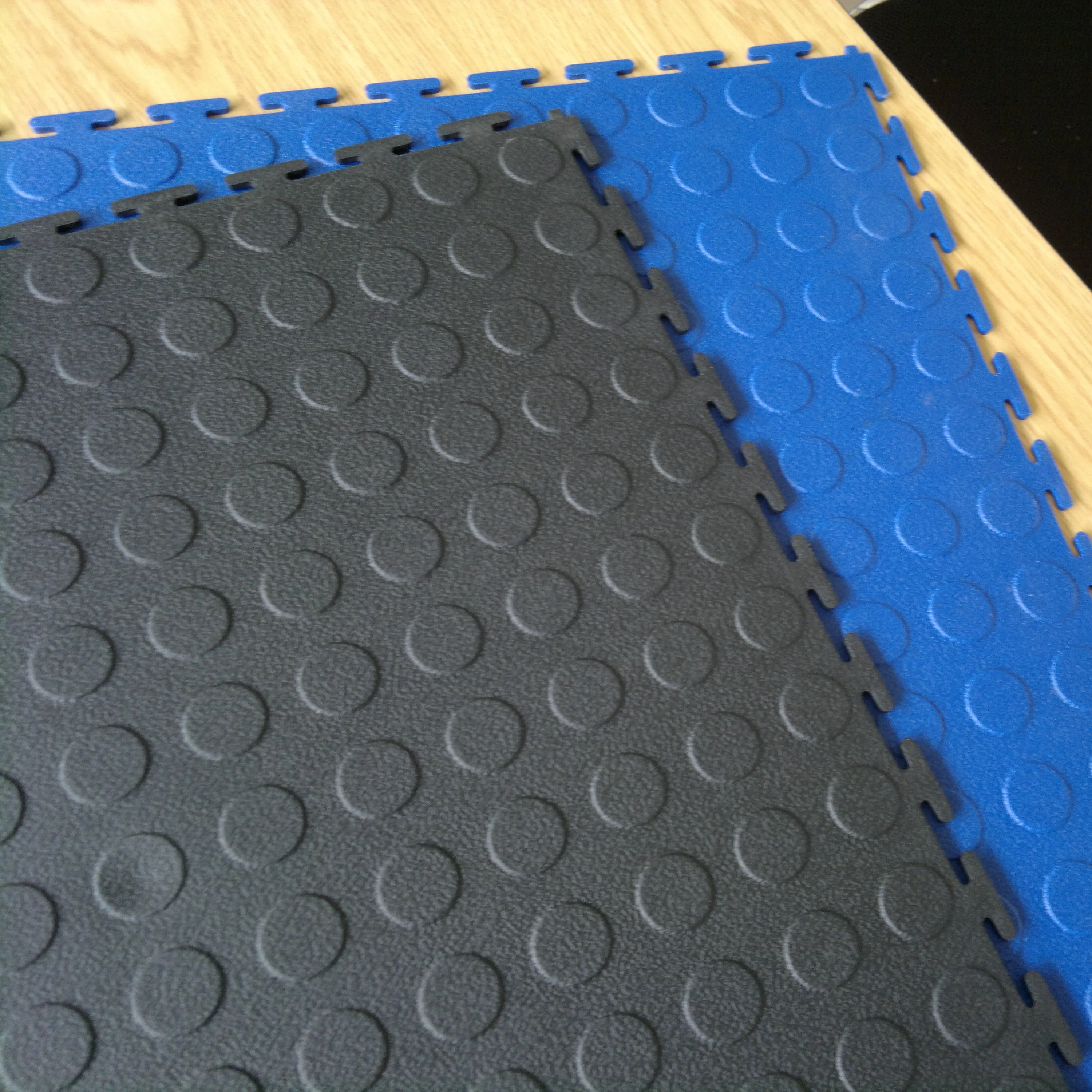 eco-friendly pvc interlocking garage floor tile vinyl plastic car workshop flooring coin 46045