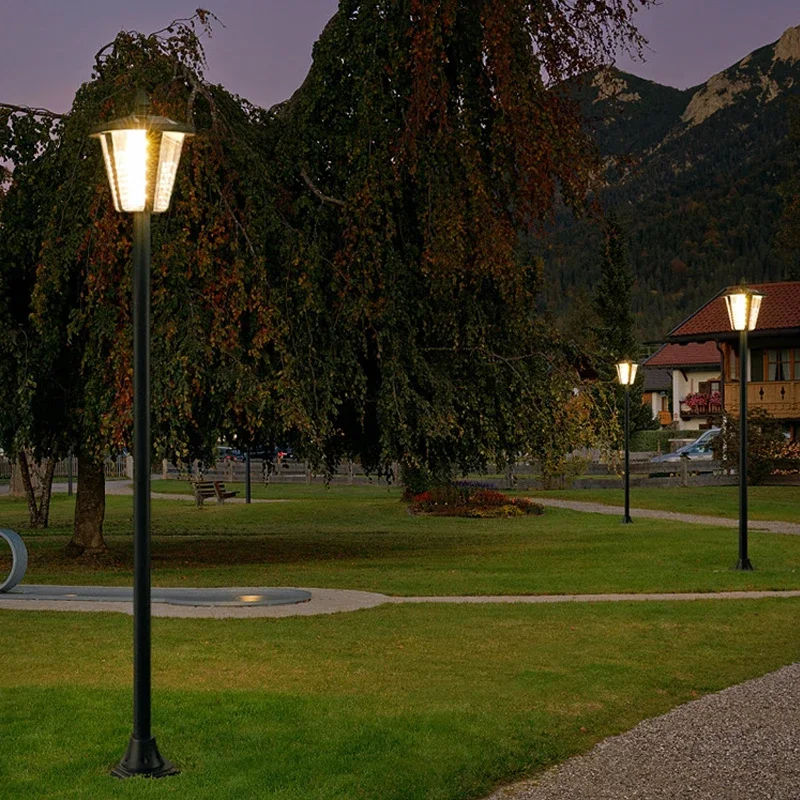 Solar Powered LED High Pole Lights Waterproof Outdoor Courtyard Street Lights for Villa Garden Landscape