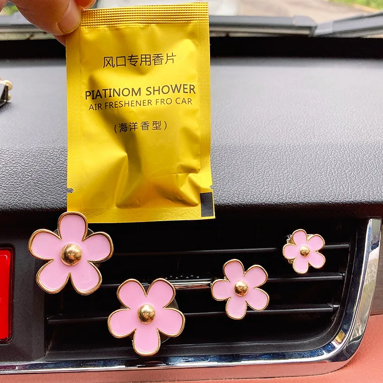 Daisy Car Decoration Flower Air Vent Clip Outlet Clip Car Air Freshener Clip Interior Accessories for Girls Women
