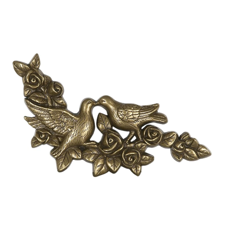 Пользовательские Литые медные маленькие украшения медные литые рельефы