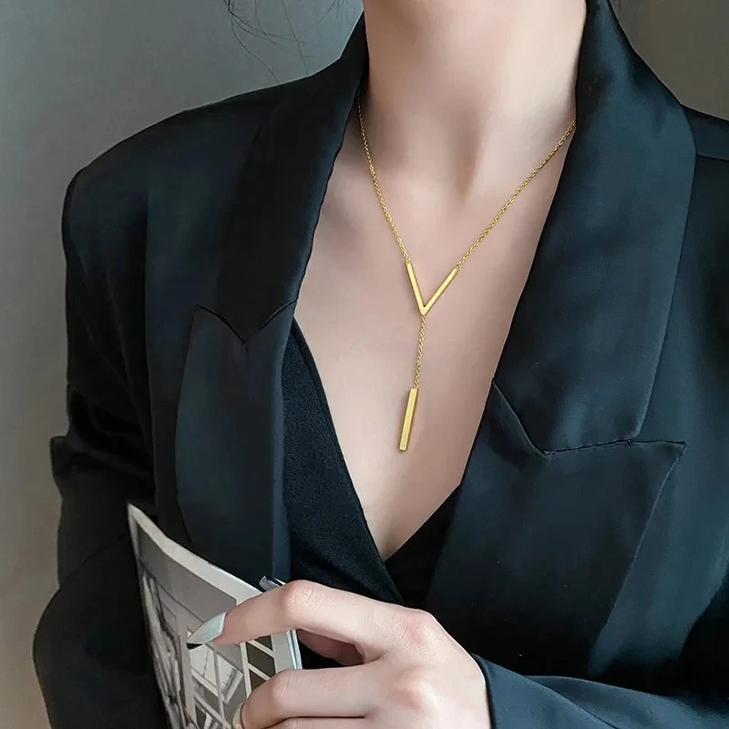 Stainless steel V-shaped long sexy Clavicle Necklace Ladies and girls stainless steel Gold colour chain Necklace Party jewelry