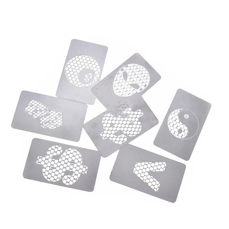 High quality Custom Logo Herb Grinder Zinc Metal Manual Crush Grinder Smoking Metal Grinder ID Gift Card For Decoration