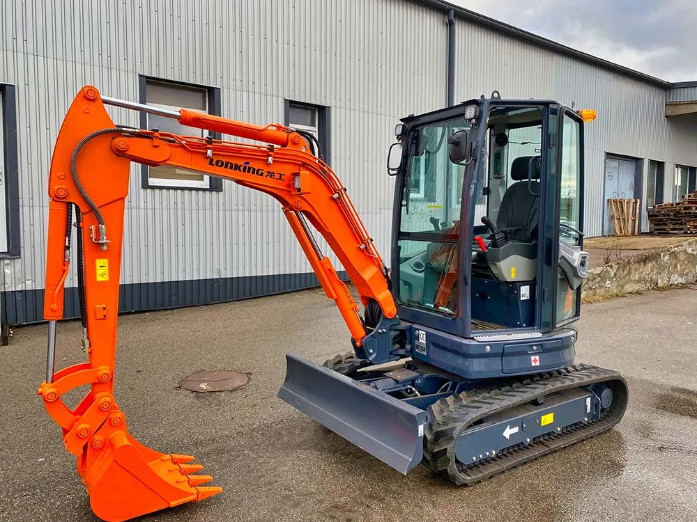 Lonking CDM6025 Mini Excavator with Yanm-ar Euro V Engine for Sale