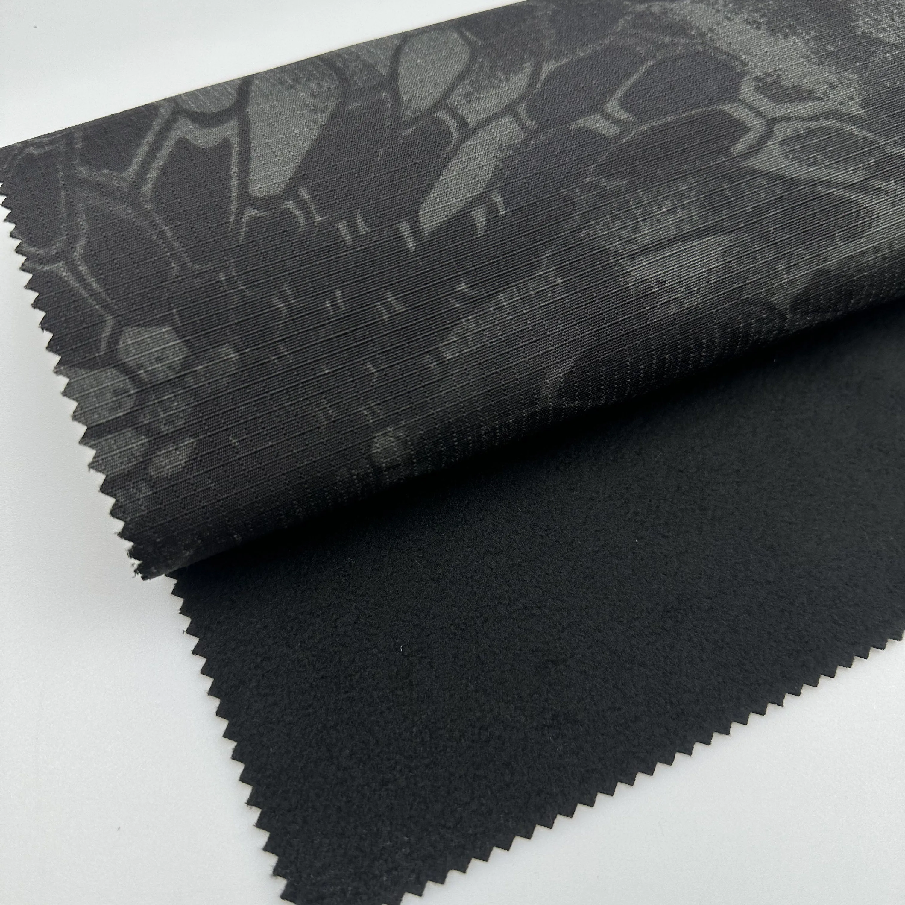 Customized Compound Ripstop Polyester/cotton Twill Woodland Camouflage Fabric Printed Camo Uniform Fabric For Winter Workwear