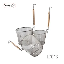 Stainless steel steamed vegetables cooking noodles sub-cooking barrels scalding vegetables colander filter mesh sieve