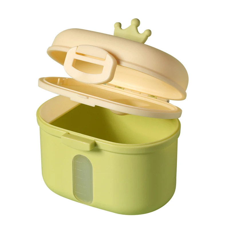 Portable Baby milk powder dispenser Formula storage container Baby food box With Spoon Plastic Milk Powder Storage Container