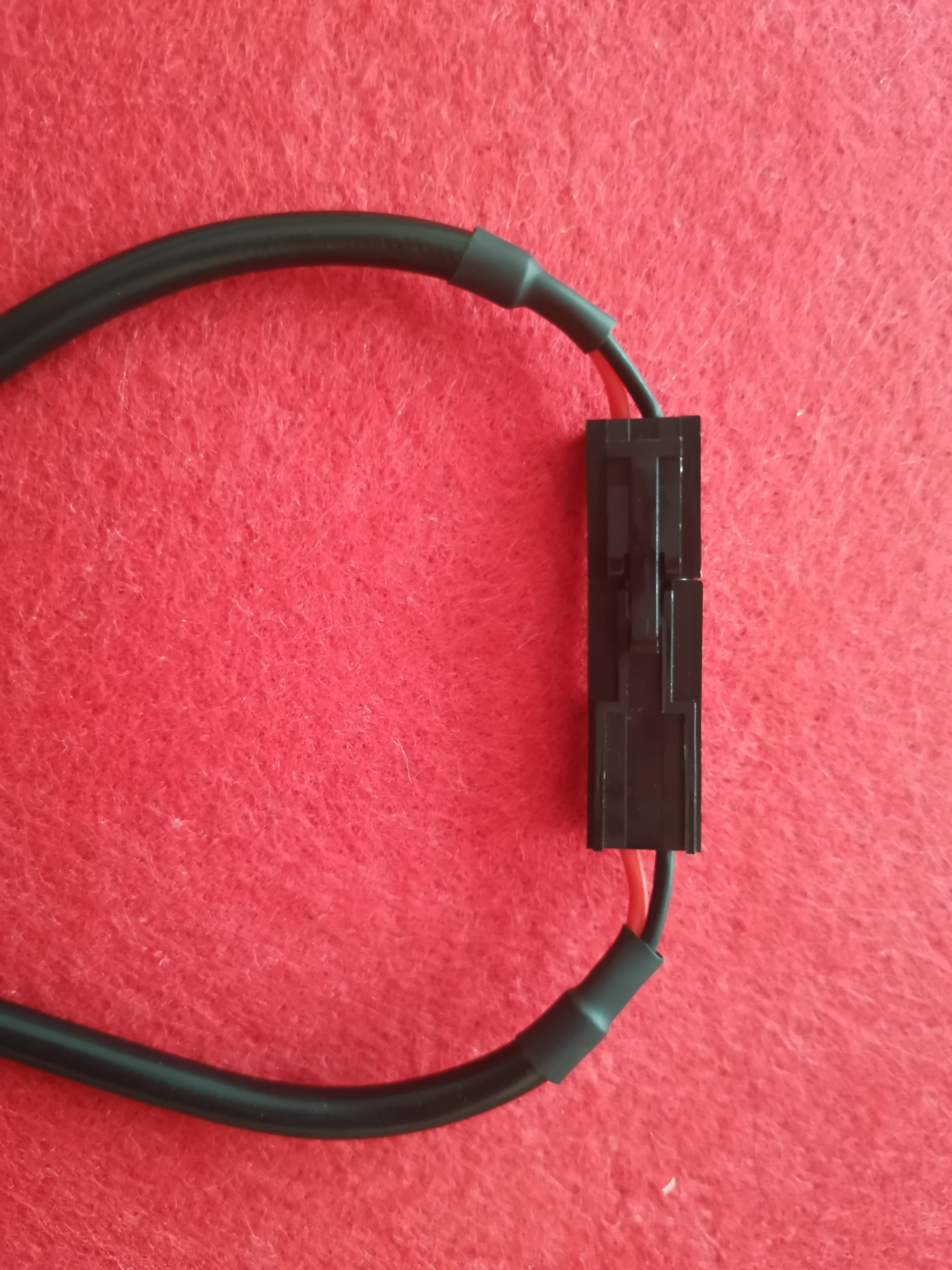splitter 1X2 DC power cable  5.5*2.1 male to female customized for led light