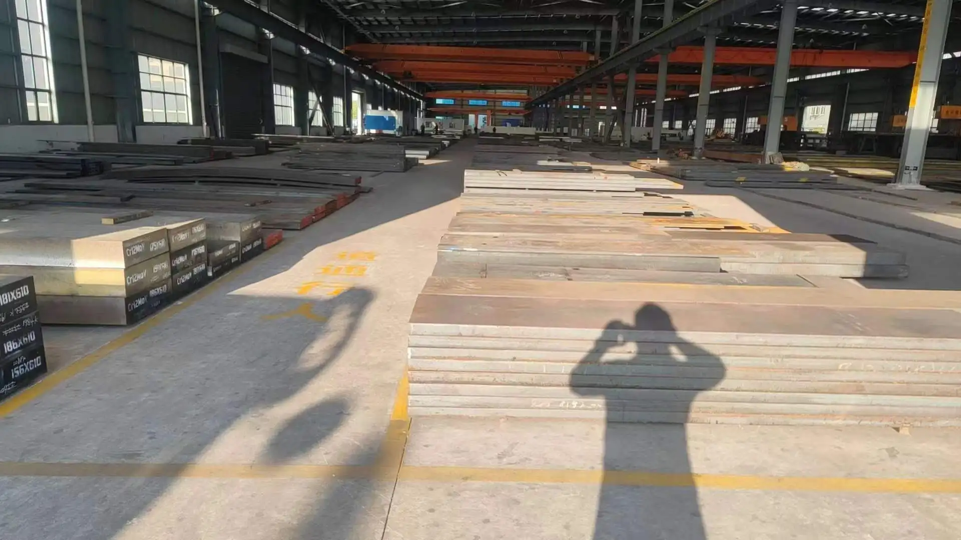 Factory direct sale H13 DC53 6542 high speed alloy steel round bar mould steel