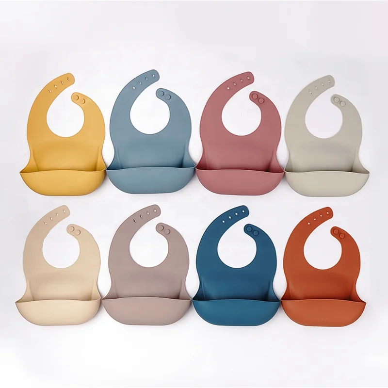 Amazon Hot Sale Custom Printed Baby Bib Babero Navidad Serigrafia Soft Comfortable Adjustable Waterproof SIlicone Baby Bib