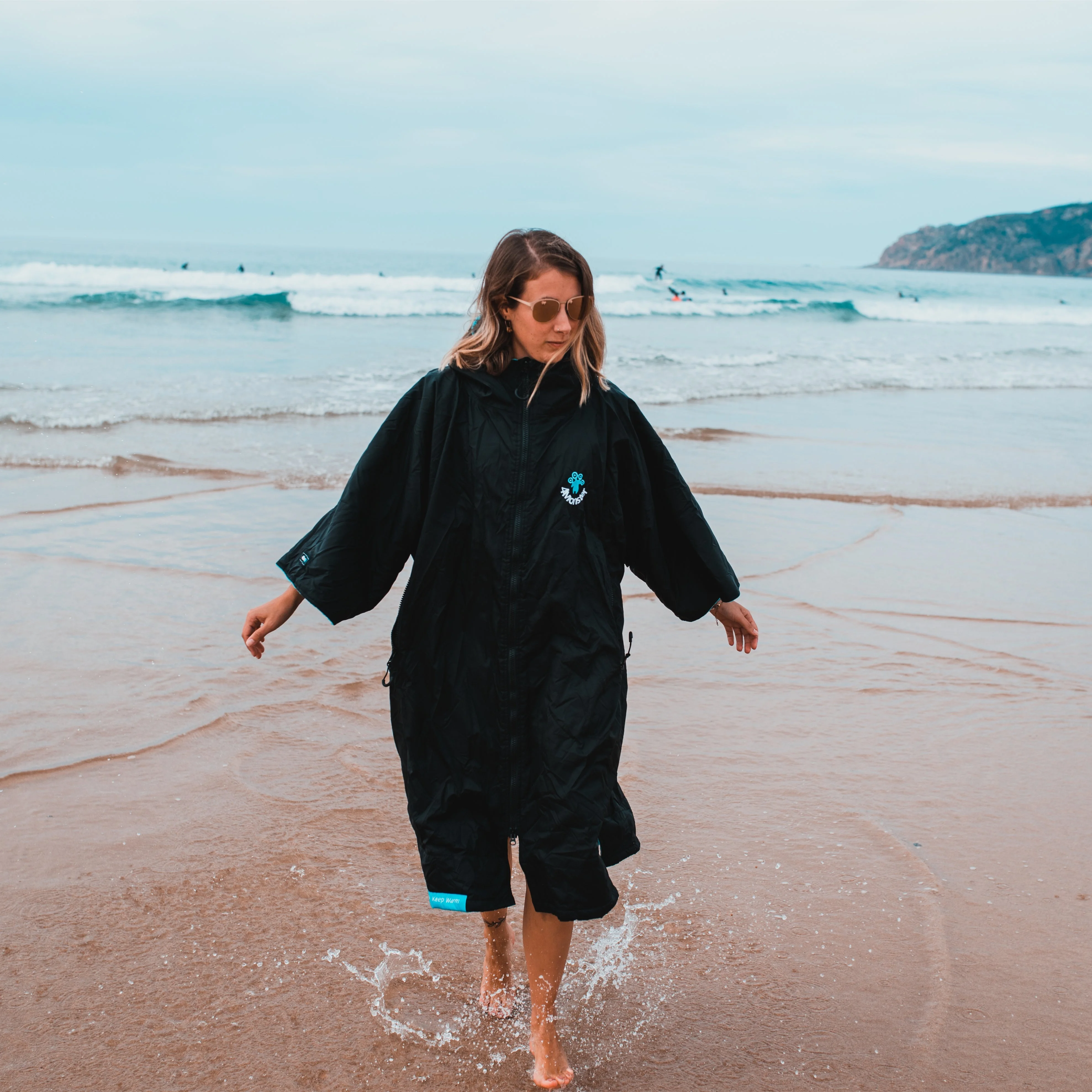 Custom Waterproof Long Sleeve Drying Robe Changing Robe Surfing Poncho Coat winter clothes