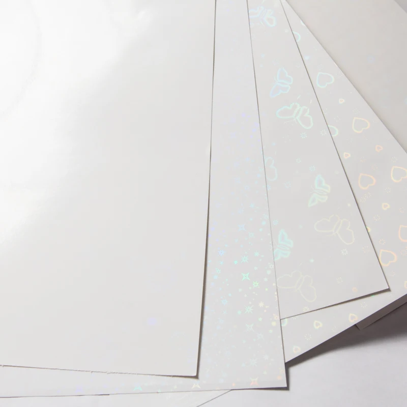 Holographic Cold Lamination Film for photo protection