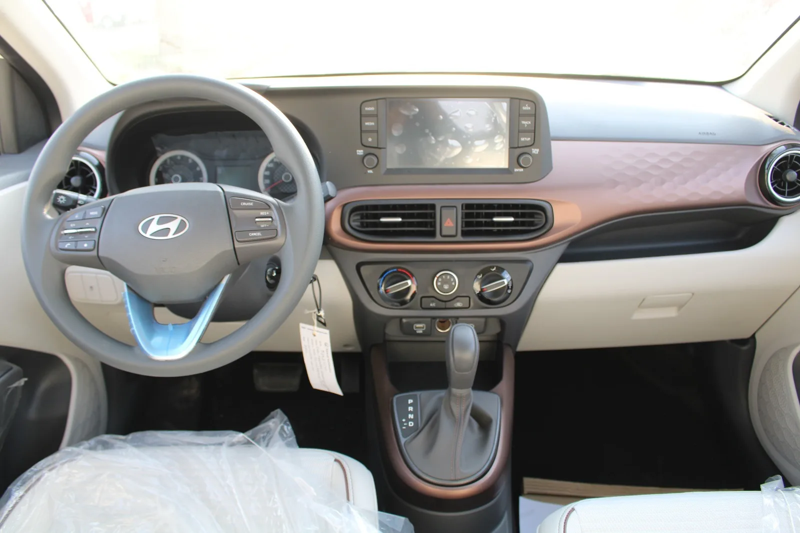 Clean and Classic Used HyundaiGrand i10 GL Sedan 2024 Model Year Export Price Contact For Local Registration