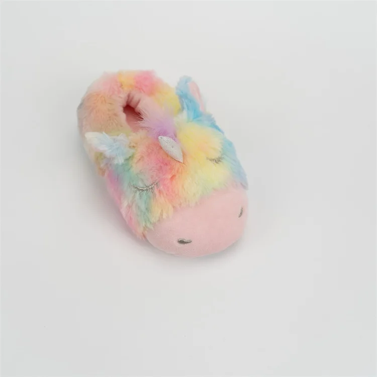 Factory sale high quality winter warm fuzzy slippers colored small animal design cute kids slippers