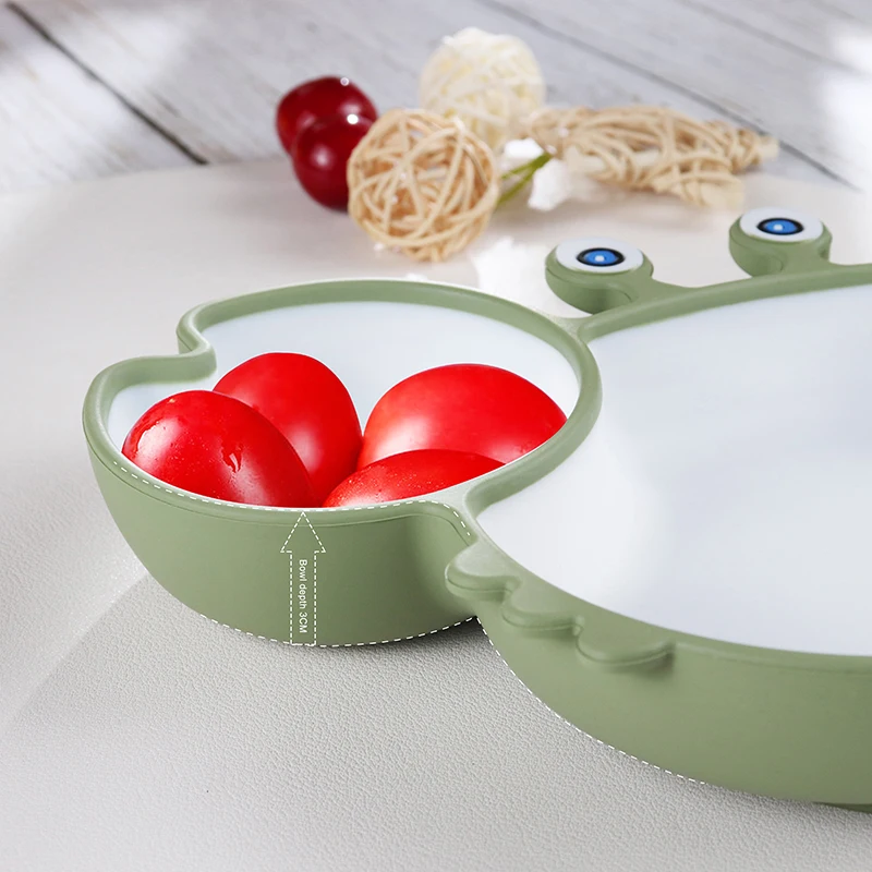Food Grade Safe Silicone Material Baby Feeding Set Bowl With Spoon Kids Tableware Crab Shape Infant Suction Bowl