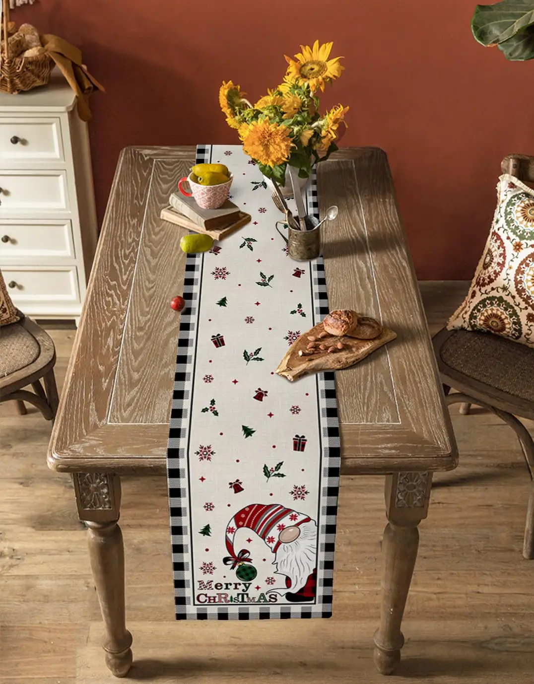 Indoor Dinner Cheap Custom Made Printed Cotton and Linen Fabric Merry Christmas Ornament Table Runners