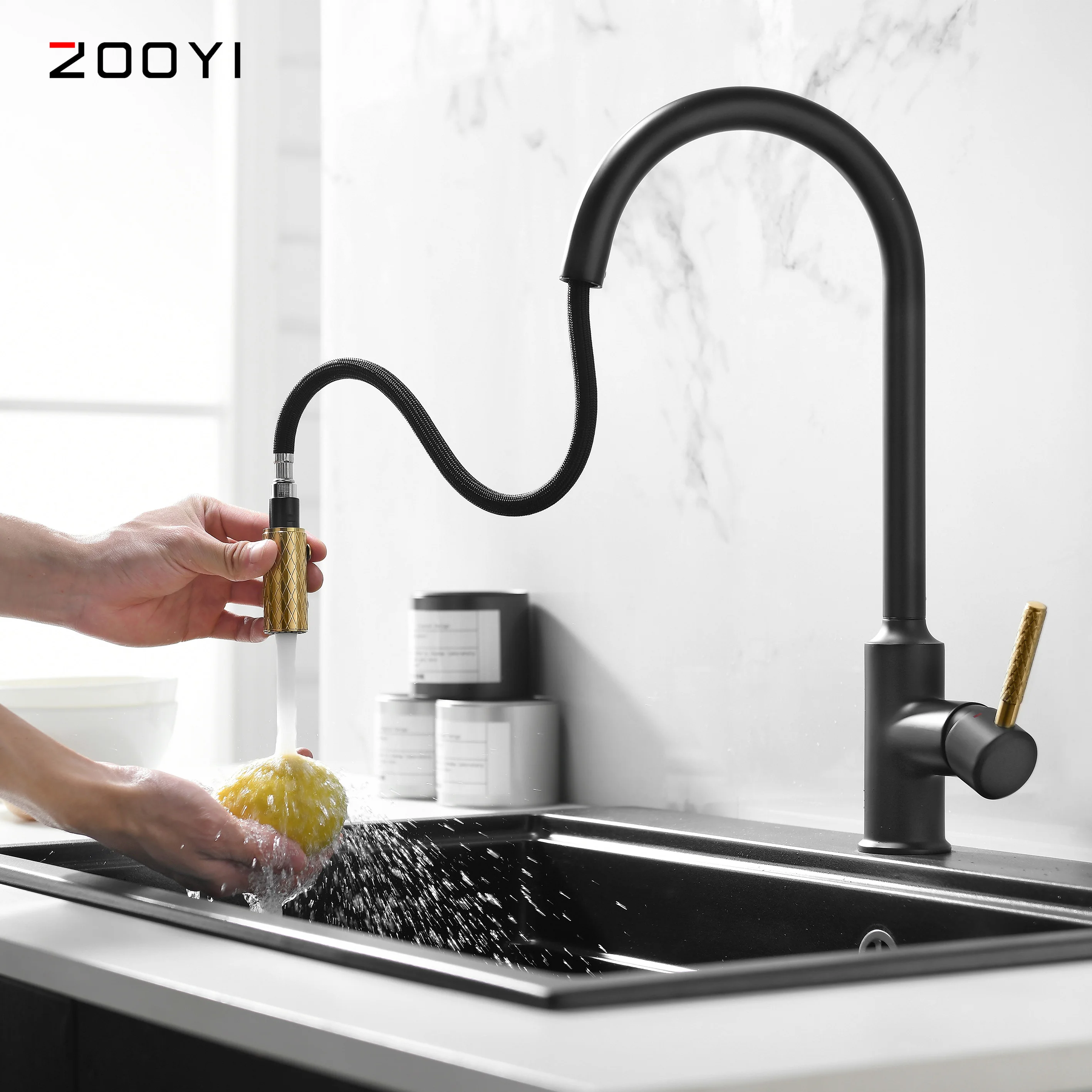 ZOOYI China Factory modern matte black brass kitchen faucet with pull out spray head