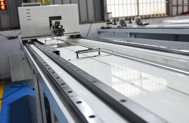 Automatic CNC 15 ton hydraulic steel square tube pipe angle hole punching machine