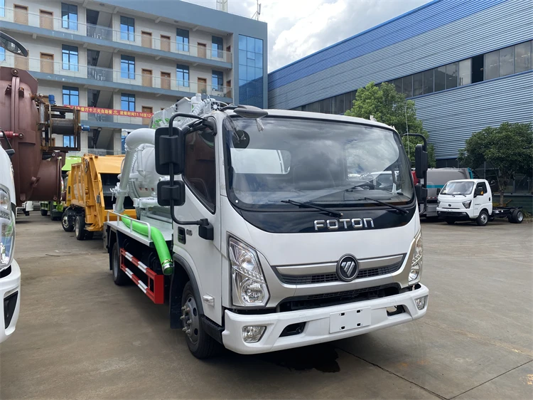 High power FOTON  8 cubic meter high pressure dredging and sewage suction truck with hydraulic rotary sewage suction pipe