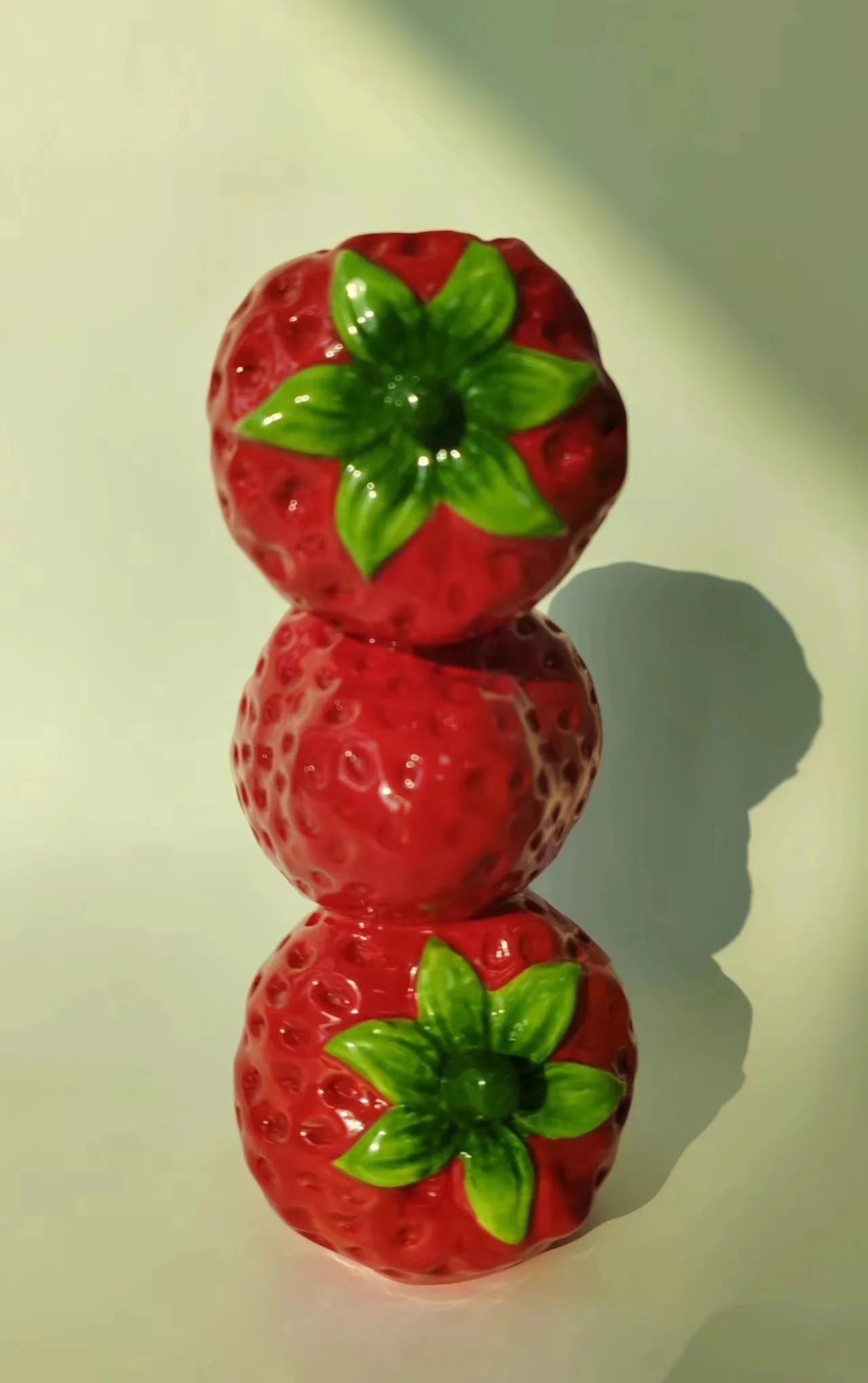 Ceramic Strawberry Stack Stem Vase Home decoration for living room dinning room window display