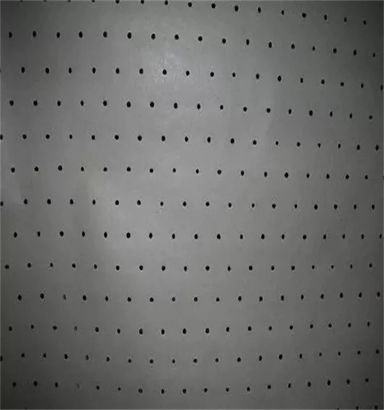 Good Air Permeability Perforated Paper Underlay Kraft Paper For Garment Factory