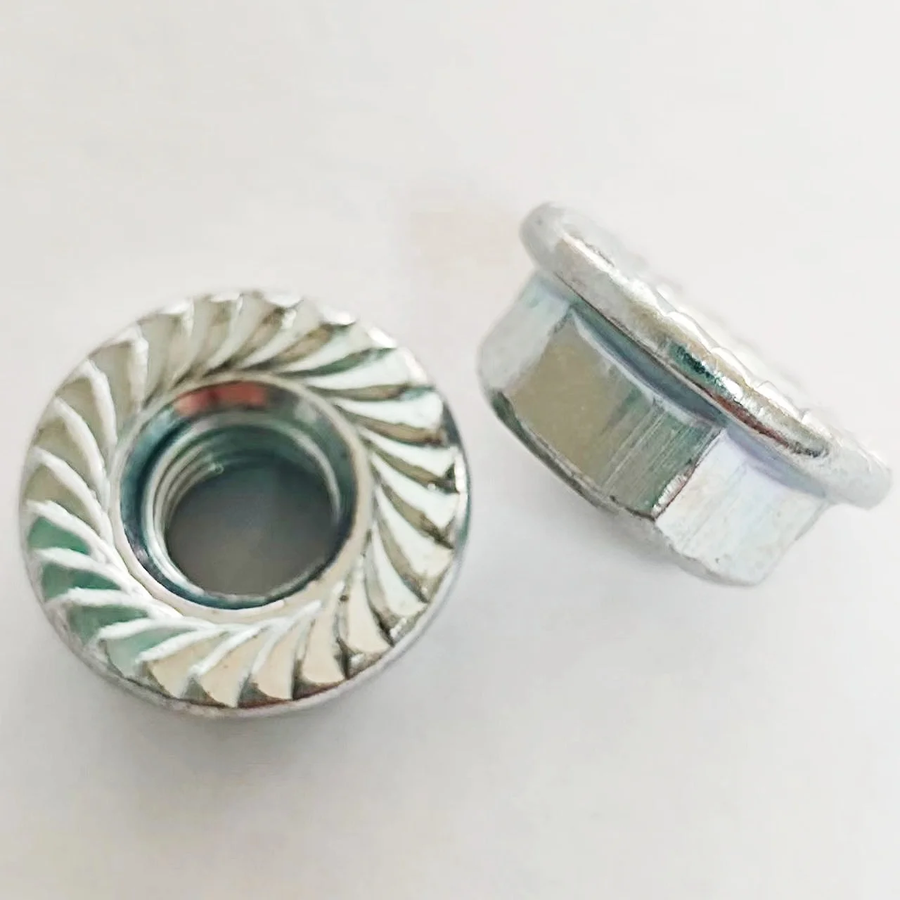 DIN Standard  Carbon Steel   ZINC plated Grade 4.8 M24 size  Flange  Nut