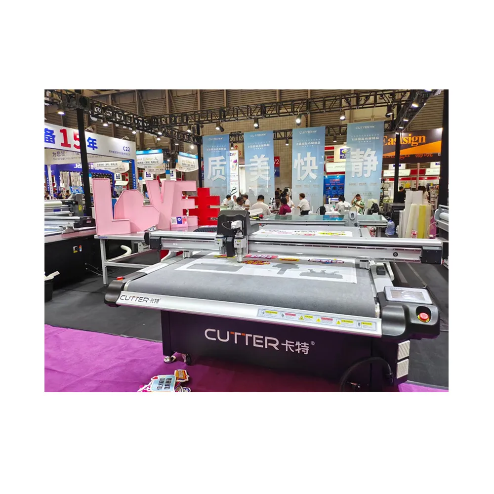 Corrugated cardboard/Yellow PVC foam board/Acrylic Multi Function Flatbed Digital Cutting Machine For Advertising  Making