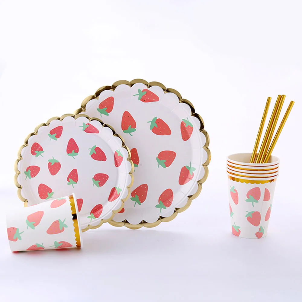 wholesale Birthday/party/festival celebration round plate Party dinner set lemon strawberry disposable paper cup paper tray set