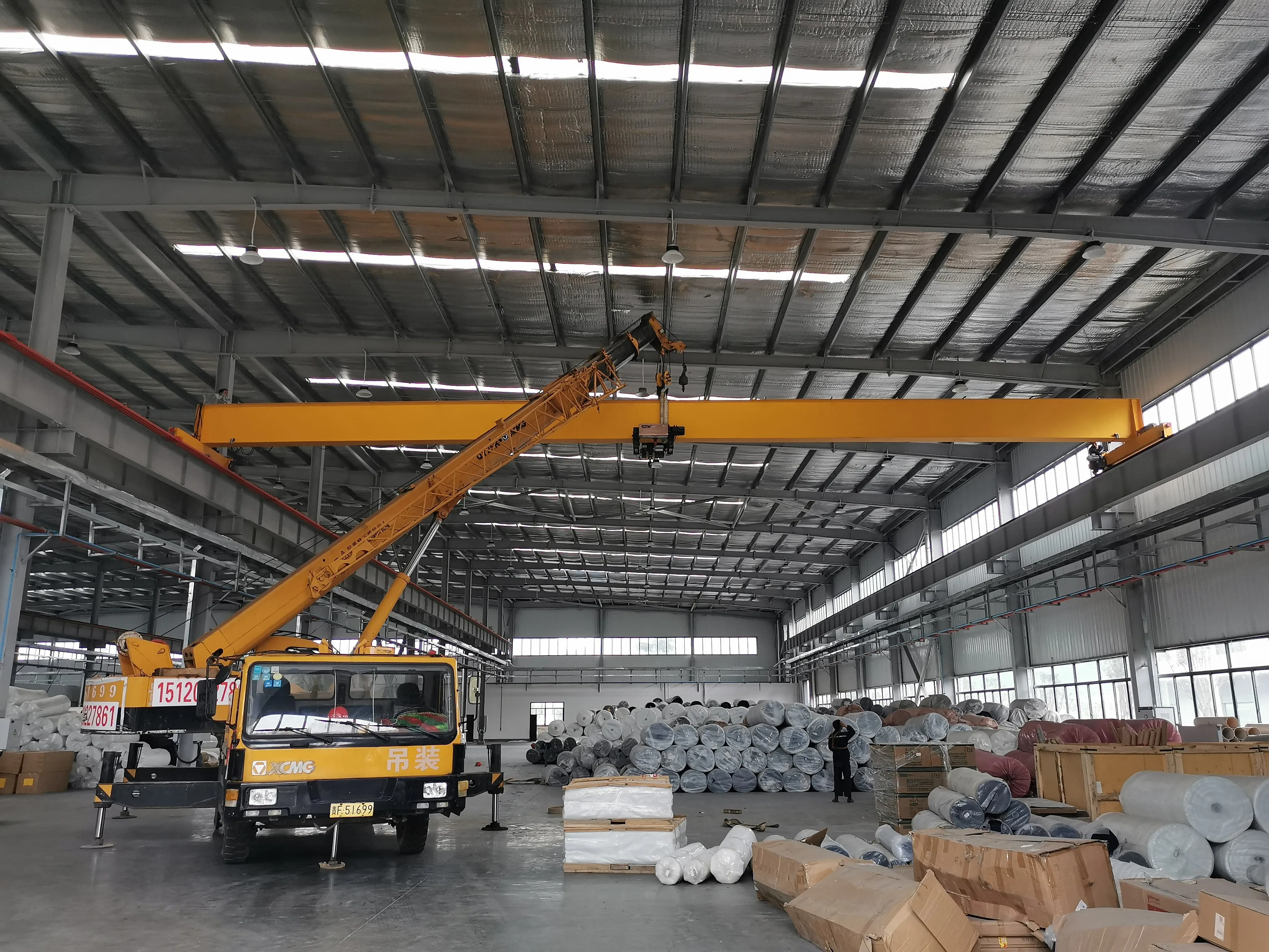 Protection class IP54 15 tons Single girder electronic crane lifting equipment bridge crane in steel plant