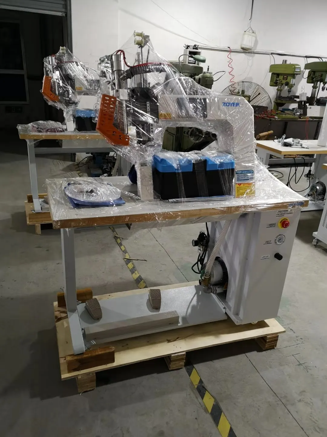 Good quality ZYHA02A footwear special device hot air seam sealing tape machine for shoe boots making