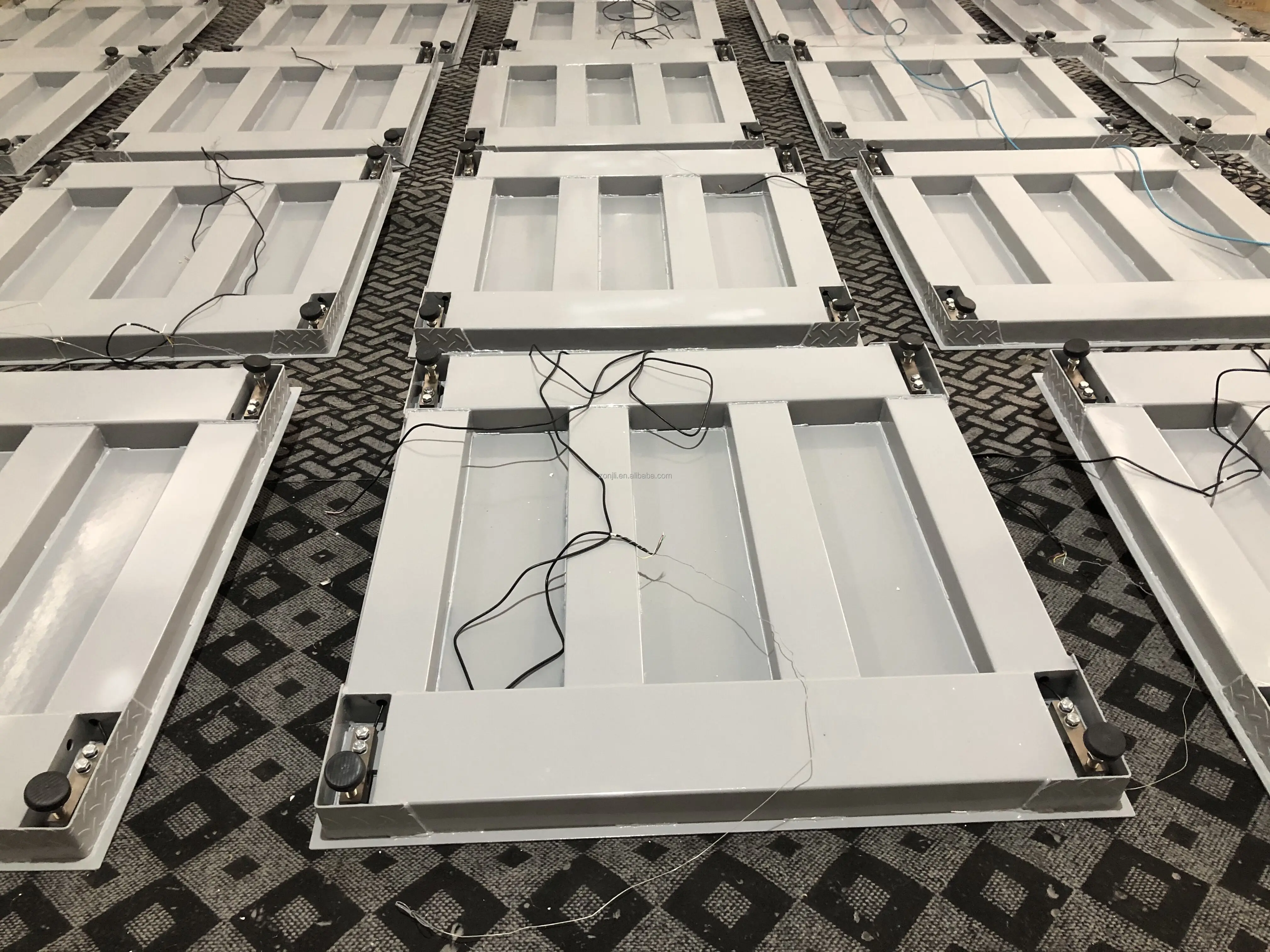 Цифровые напольные весы 3t