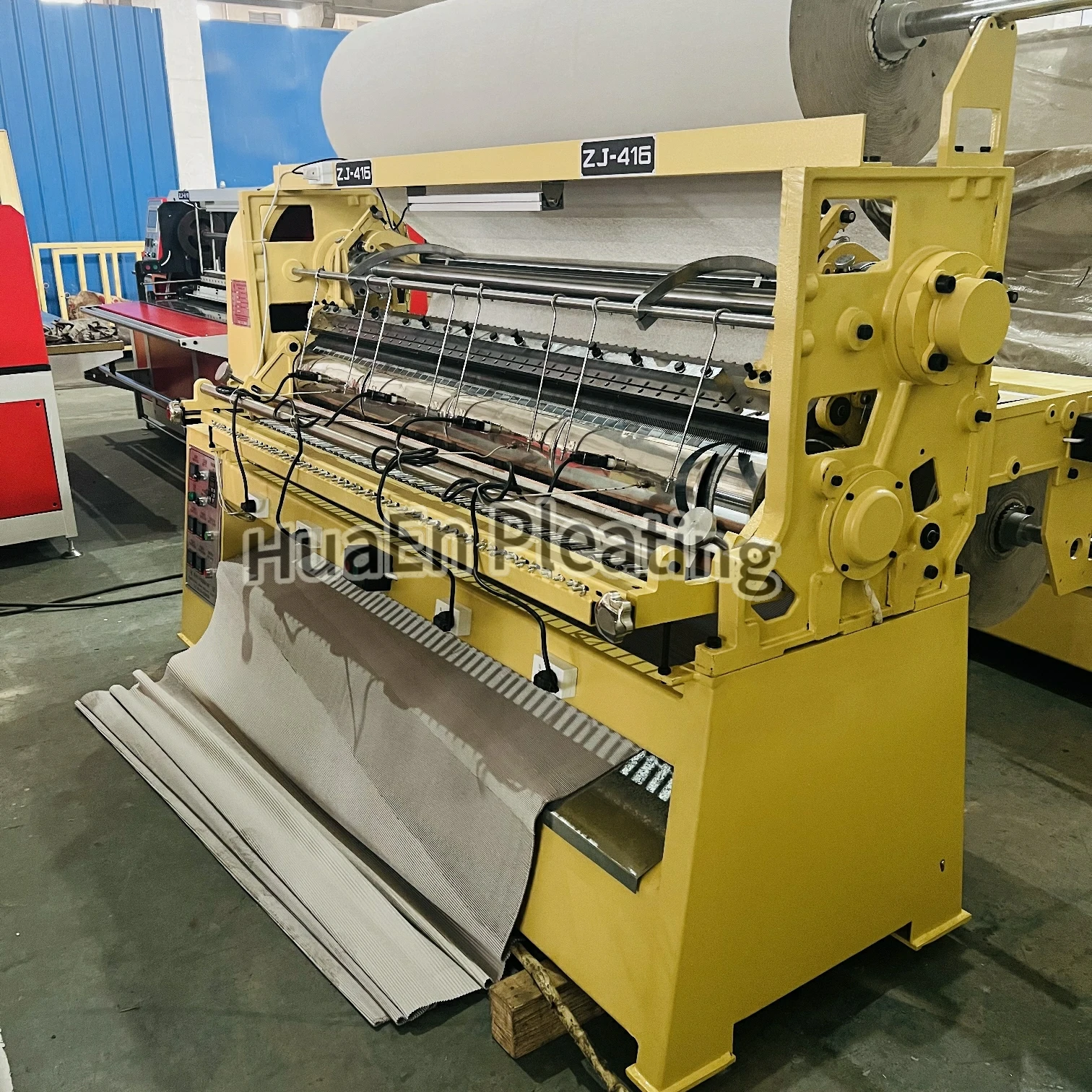 Knickers Headscarf Muffler Frock Dress Pleat Making Machine Changzhou Huaen/automatic curtain pleating machine