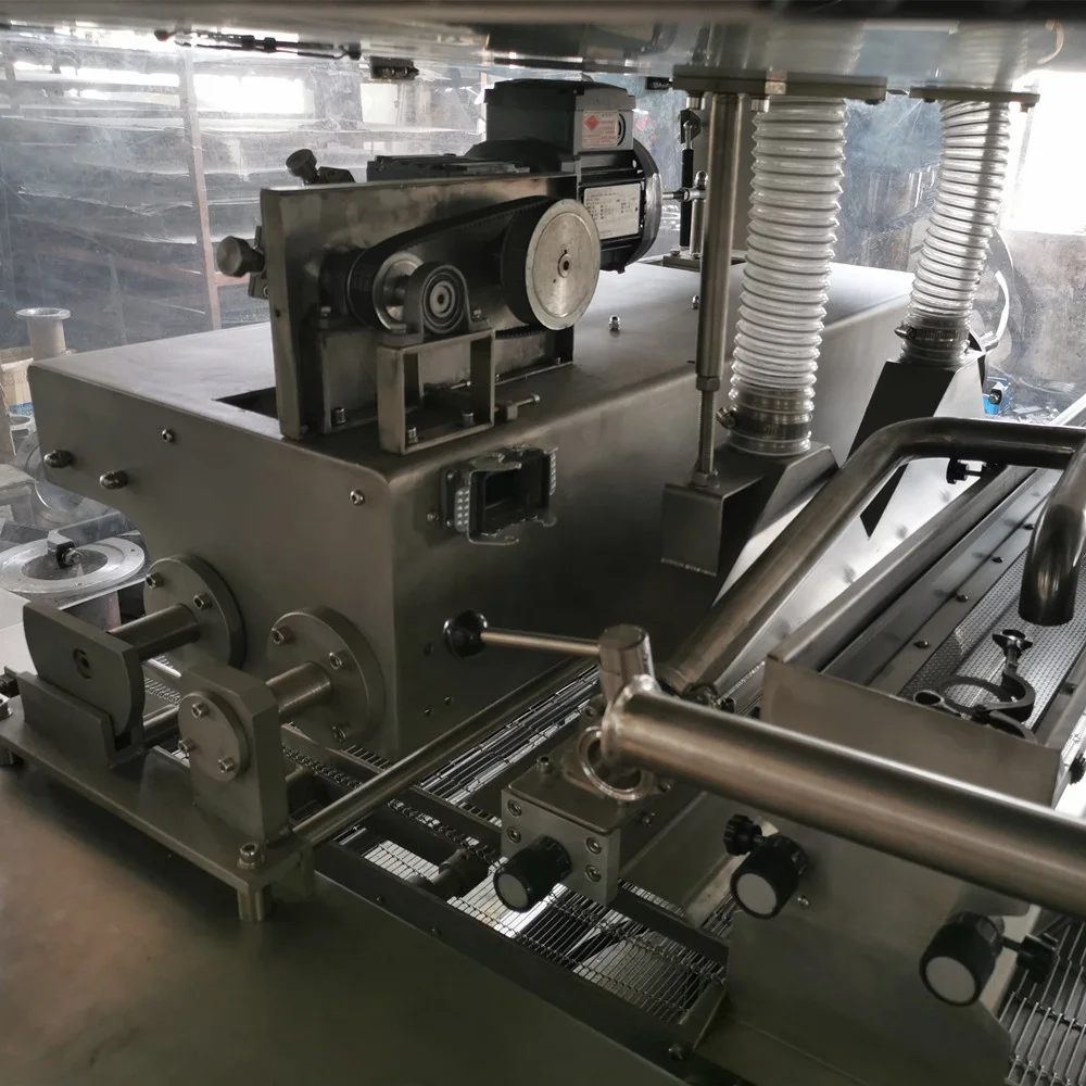 CE600 chocolate enrobing machine chocolate coating production line