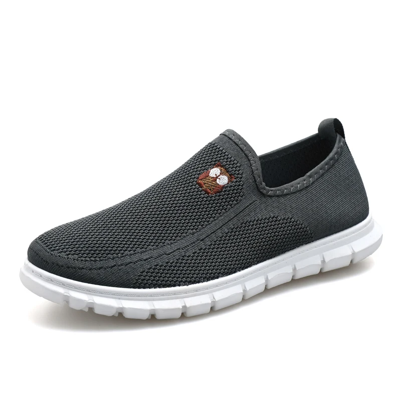 Popular fly knitted lazy shoes for men loafer sneakers lightweight