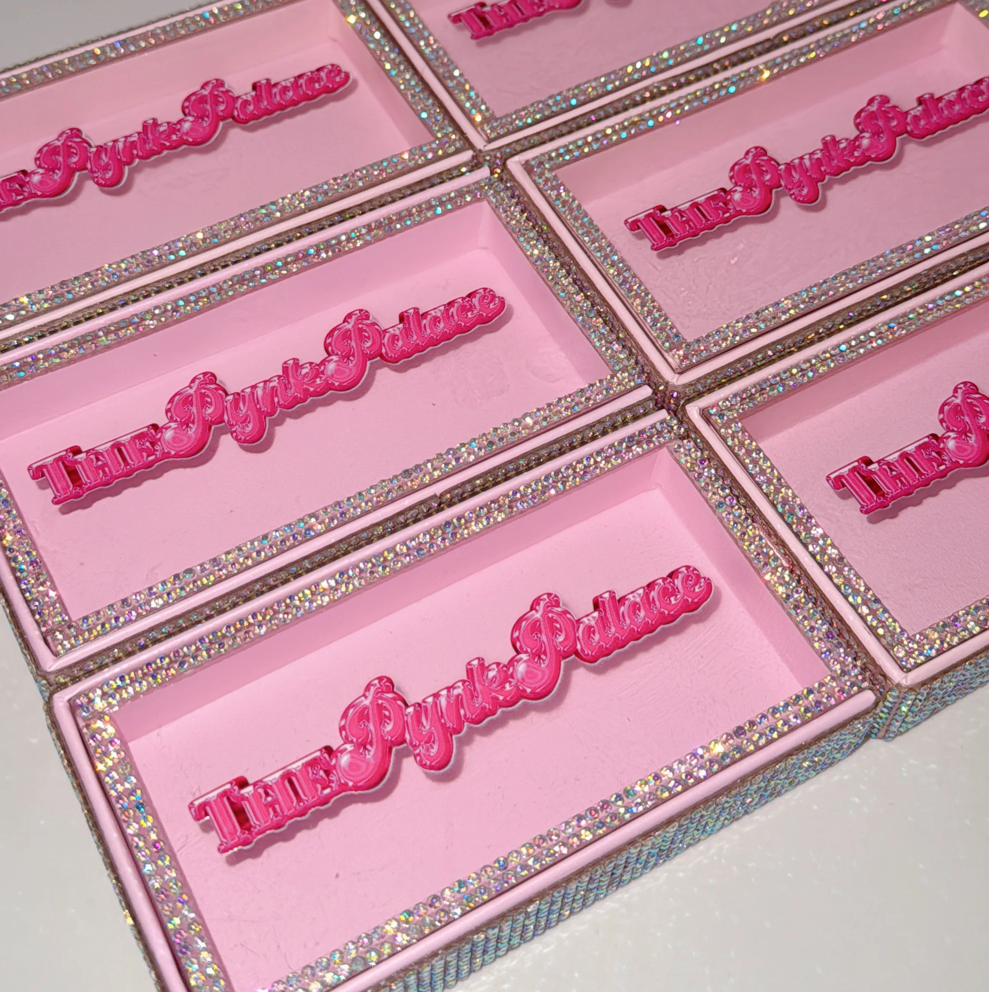 Fluffy 25 mm Mink Lashes Wholesale with Custom Packaging Box Natural 5D Lash Strips Bulk