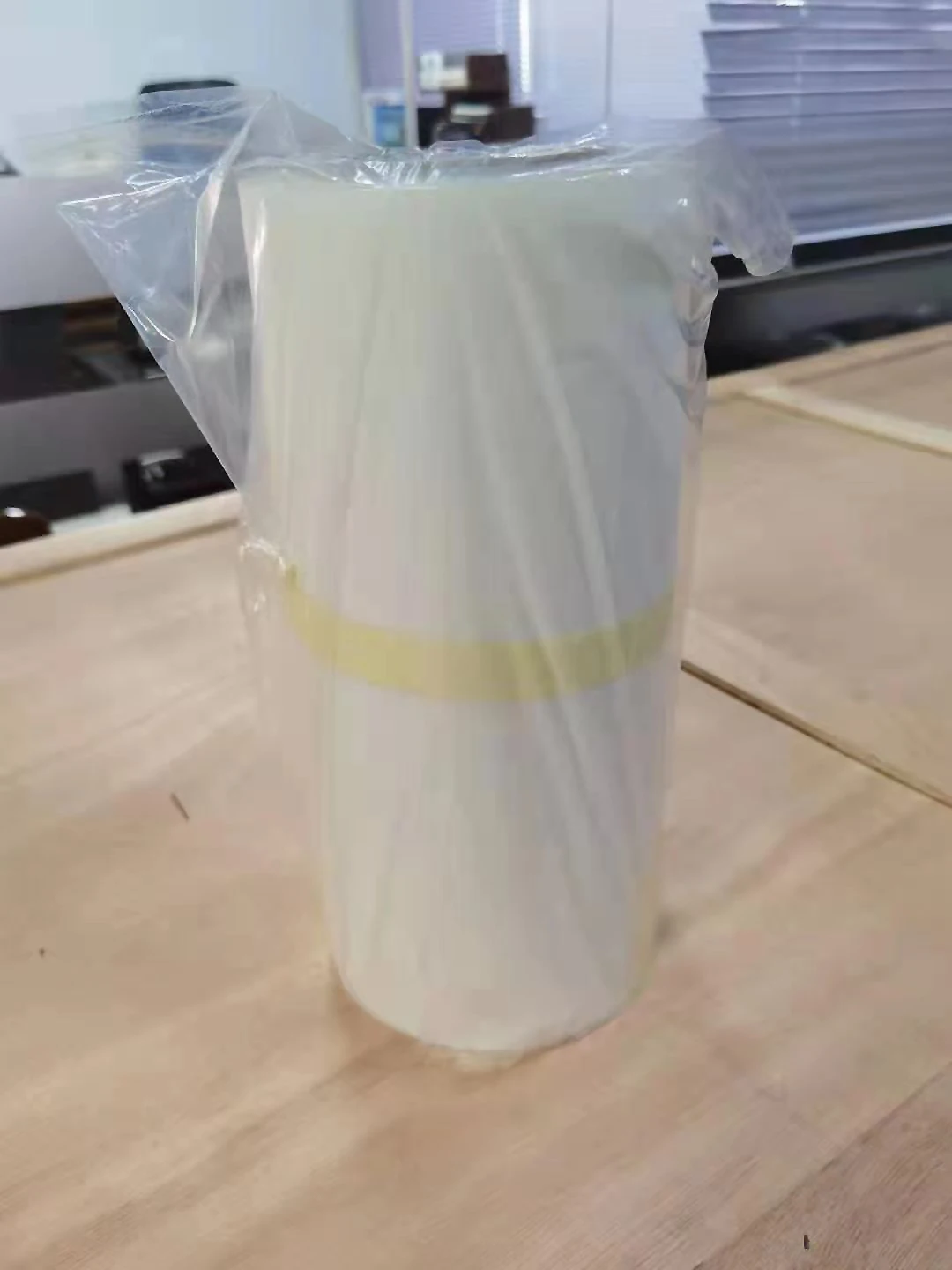 Textile T-Shirt 30 / 60 / 90cm*100m Transparent DTF Printer PET Transfer DTF Film Roll