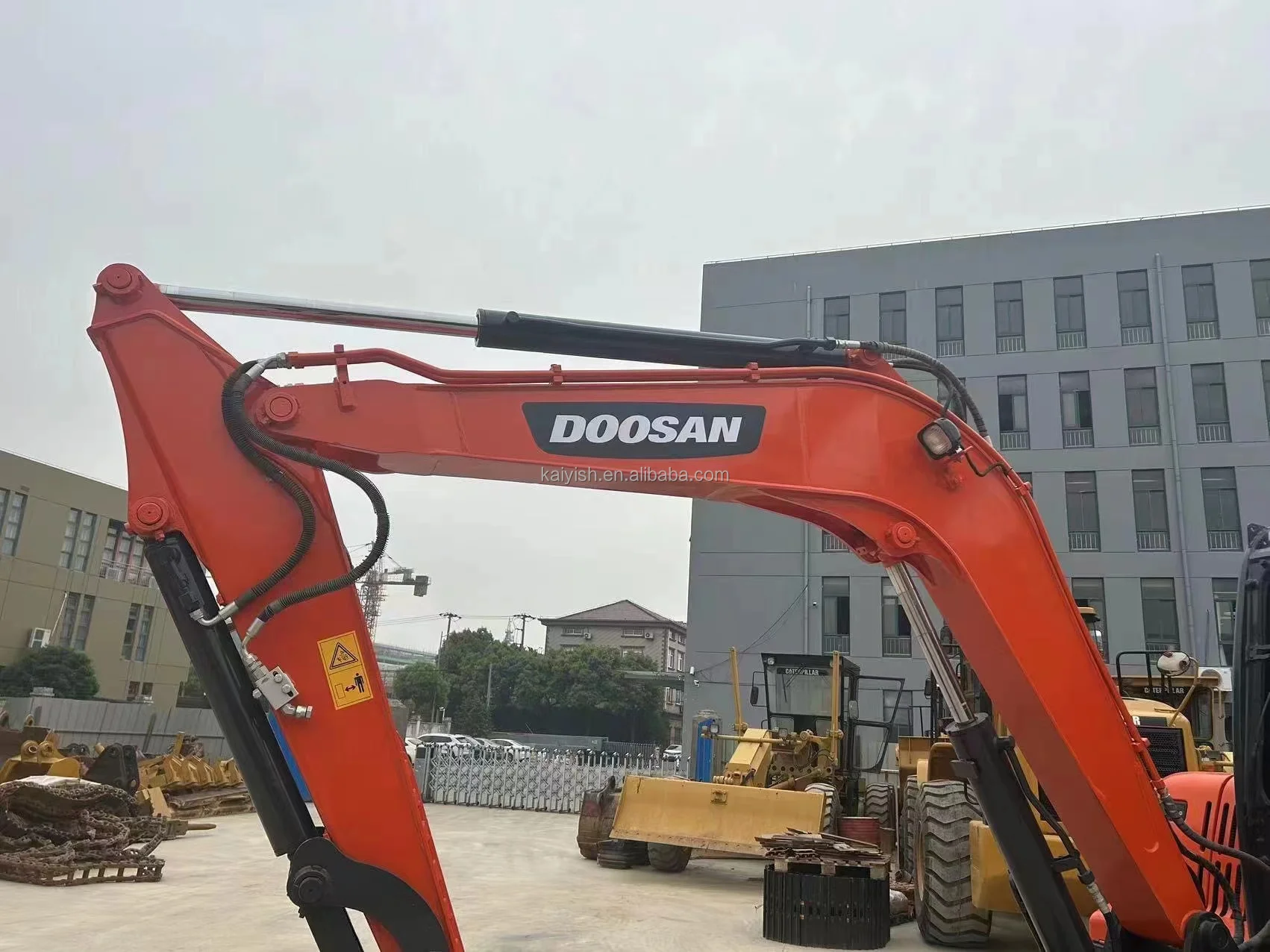 Хорошая цена dx60 dx80 dx90 б/у Doosan Korea DX60-9C 6 т 7 8 9 в наличии почти новый экскаватор