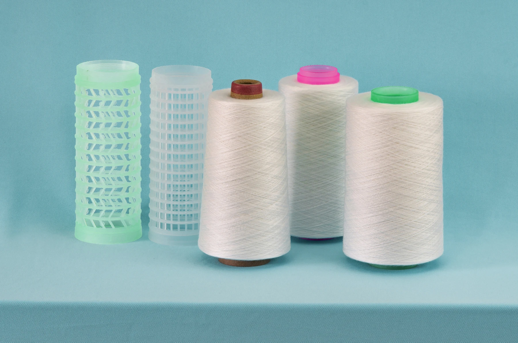 Wholesale high tenacity raw white spun polyester sewing thread 20/2 20/3 TFO for dyeing