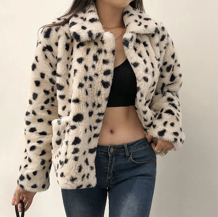 Winter Apricot Lapel Collar Single Breasted Pocket Women Leopard Jacket Short Faux Fur Loose Ladies Warm Coat With Fur Trim