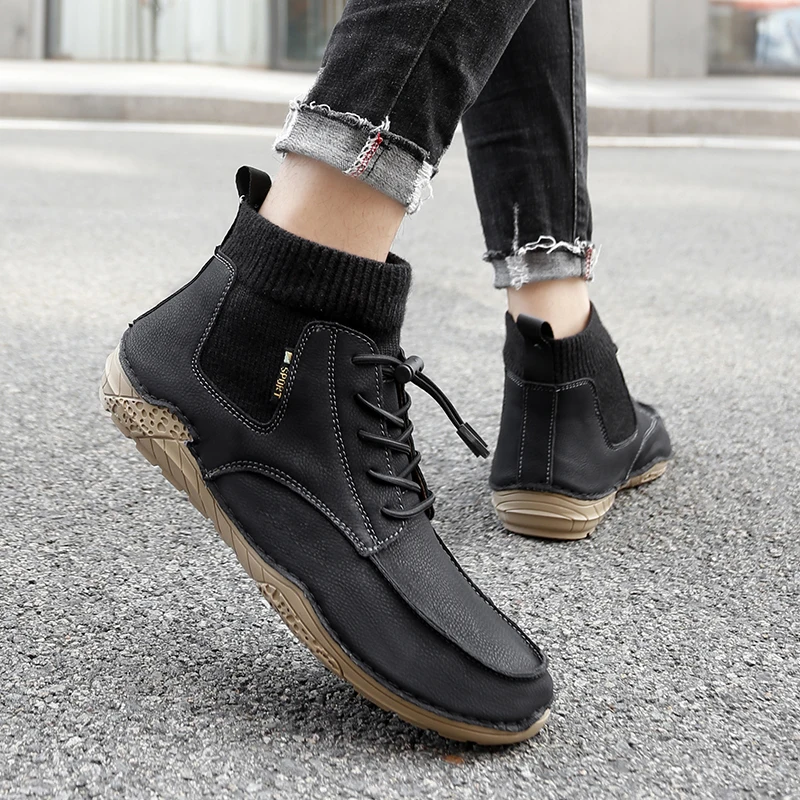 Factory Supply In Ready Stock Hand Made Leather Upper Middle Top Men Leather Casual Walking Shoes